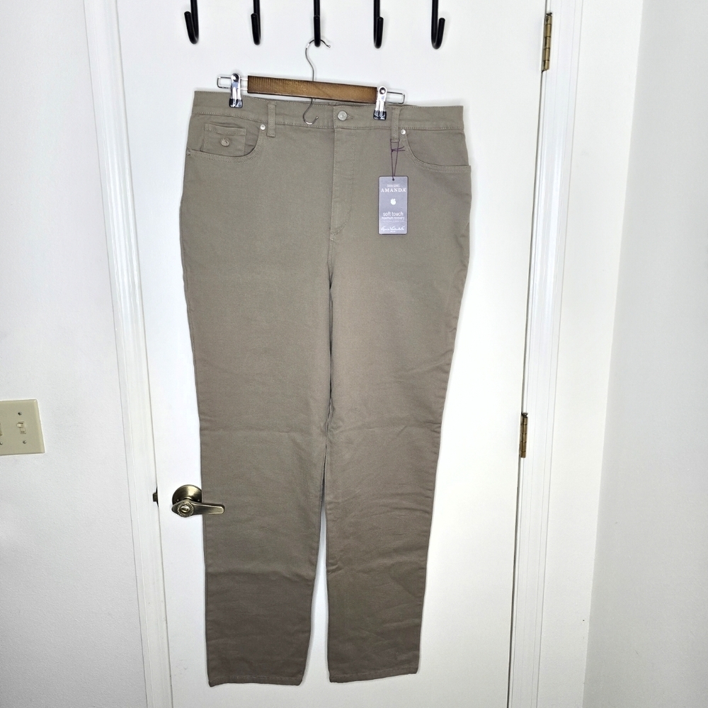 Gloria Vanderbilt Taupe Amanda Jeans 18 Long NWT